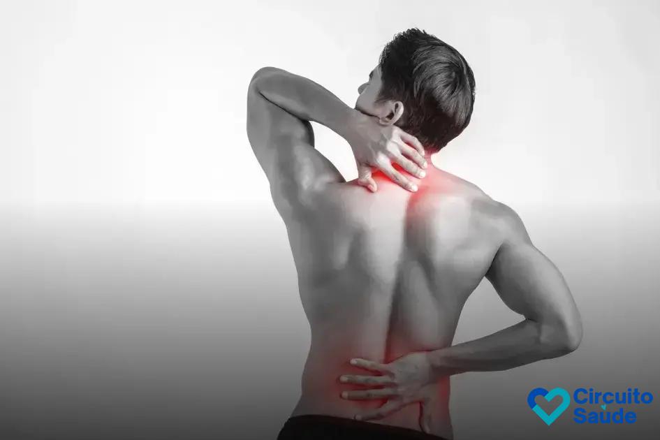 Importância de procurar orientação médica para dores nas costas